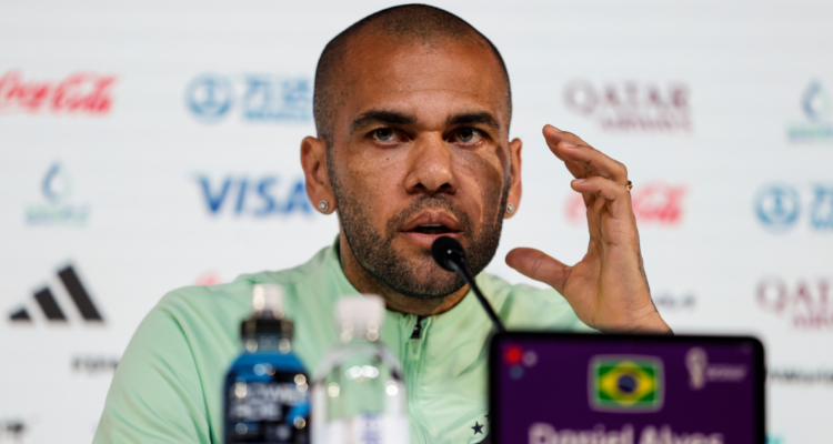 La Jueza de la investigación que lleva el caso de Dani Alves, instó a la amiga de la víctima a denunciar al jugador de la selección brasileña.