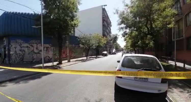 Delincuentes roban bolso con $90 millones durante encerrona armada contra empresario en Santiago
