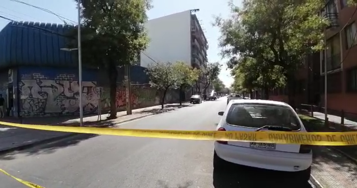 Delincuentes roban bolso con $90 millones durante encerrona armada contra empresario en Santiago
