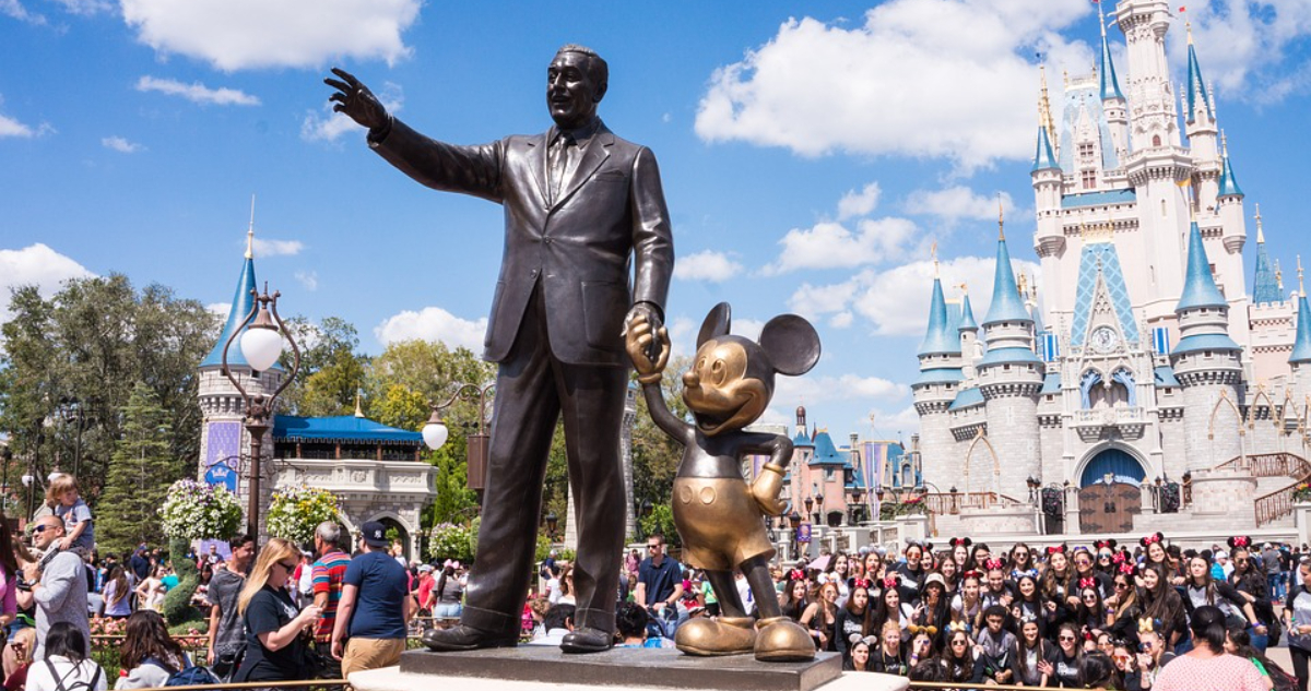 Disney anuncia 7 mil despidos y reducción de costos que afectarán a sus contenidos