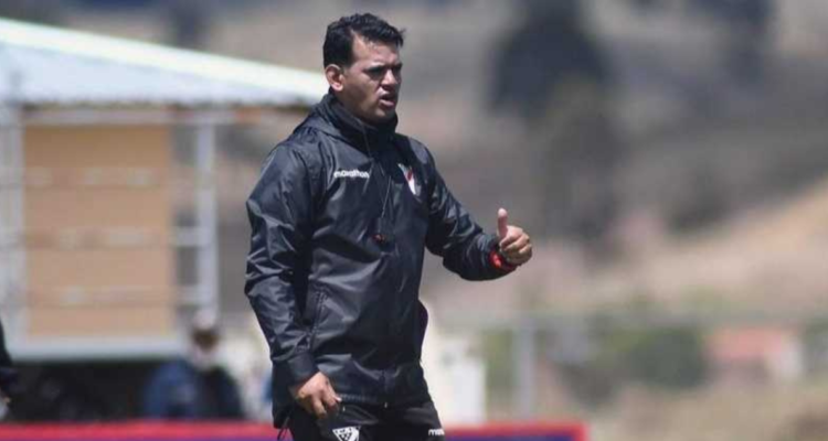 Pablo Godoy, DT de Always Ready, ninguneó a Magallanes en la previa de Copa Libertadores.