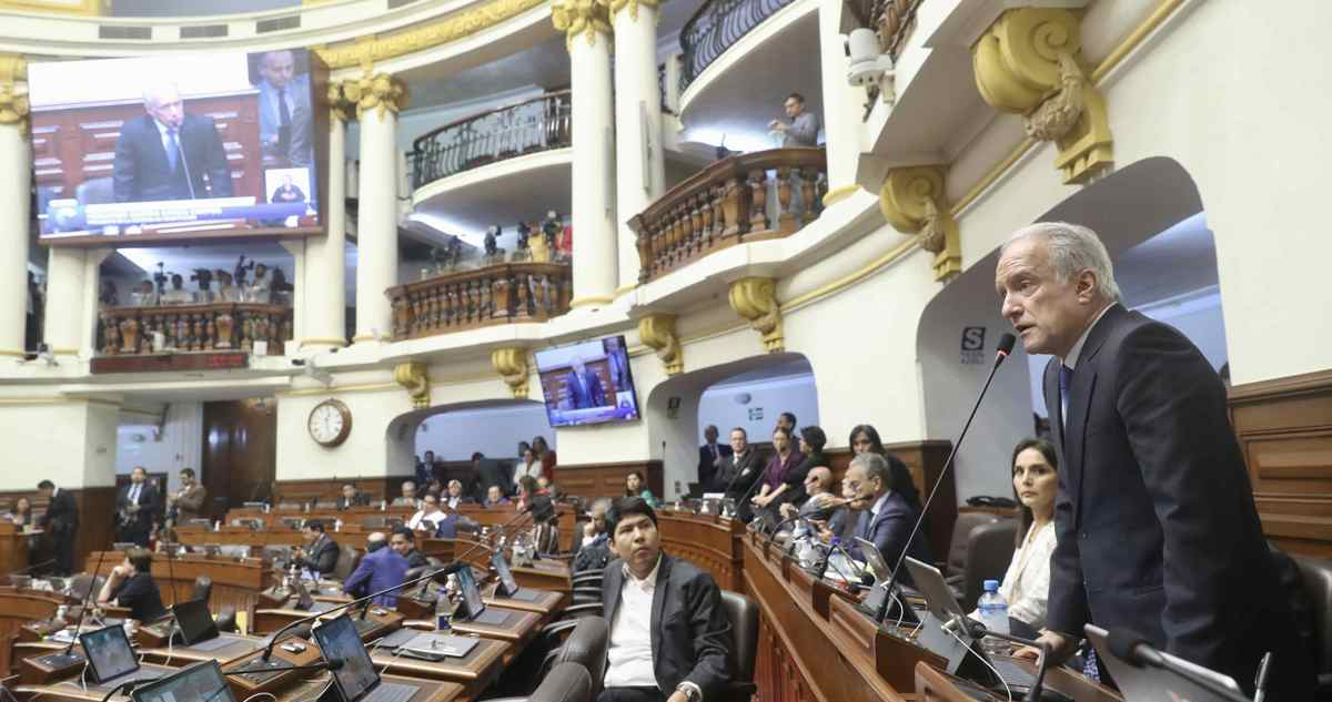 Congreso de Perú aplaza por tercera vez votación y mantiene en suspenso adelanto de elecciones