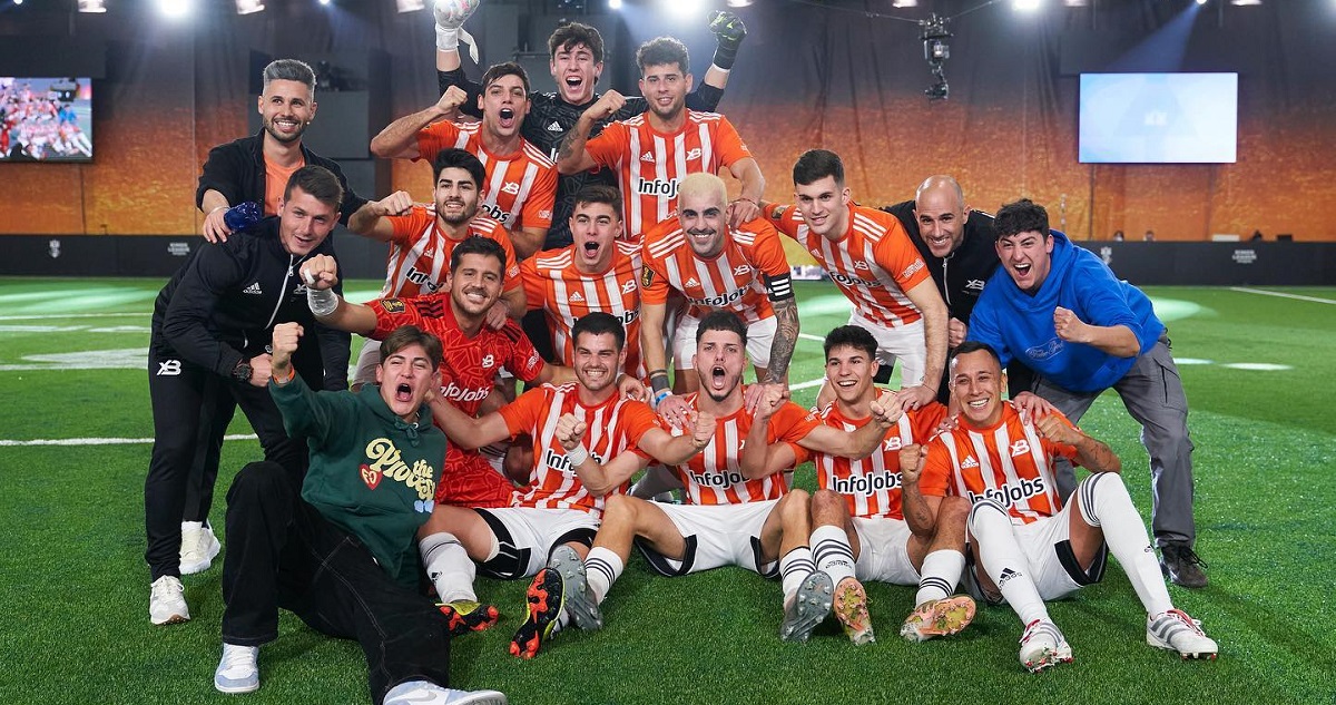 Fabián Orellana celebró en su debut en la Kings League.