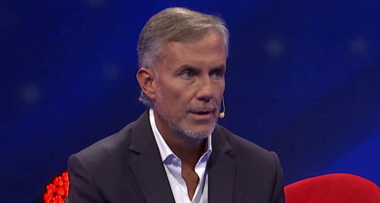 El periodista Felipe Vidal habla serio en el programa Juego Textual.