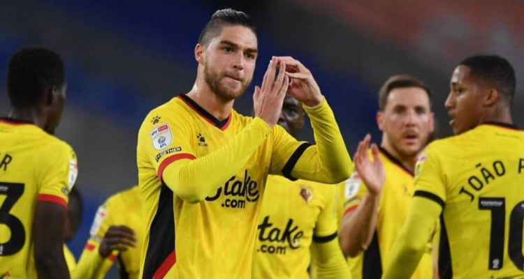 Francisco Sierralta será baja por unas semanas en el Watford, tras ser operado por una fractura en su pie.