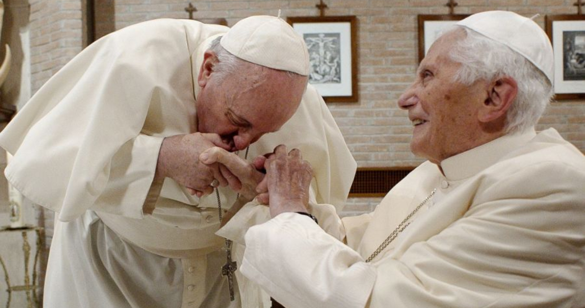 Hace una década renunció Benedicto XVI: el cuarto Papa en dimitir en 2 mil años de historia católica
