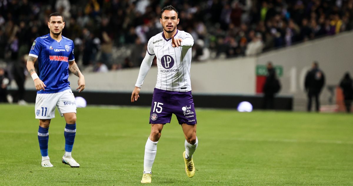 Gabriel Suazo sacó aplausos en Francia con gran jugada por el Toulouse