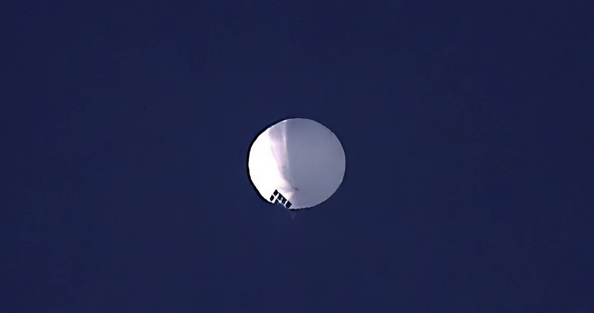 Fotografía de uno de los presuntos globos espía encontrados en EEUU, como lo que se presume que fue ahora encontrado en Rumania.