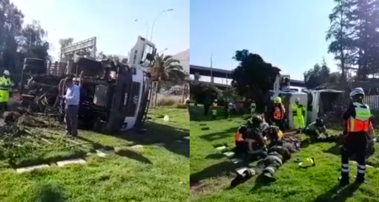 Camión se vuelca en Huechuraba y cae sobre las sepulturas de un cementerio