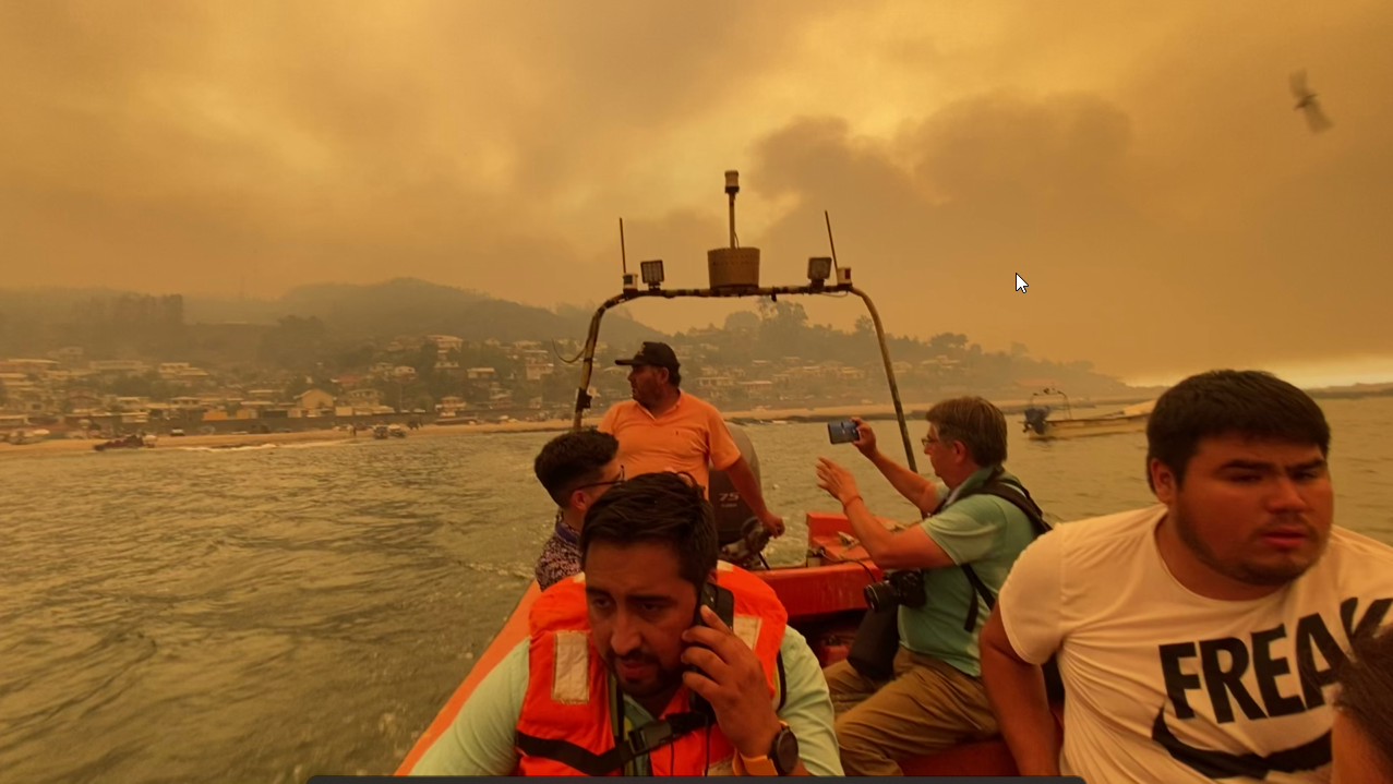 Operativo de la Armada para rescatar habitantes de la caleta Punta Lavapié