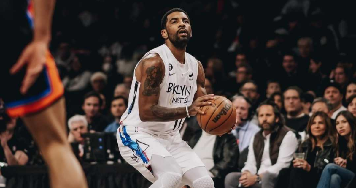 Kyrie Irving parte rumbo a los Dallas Mavericks.