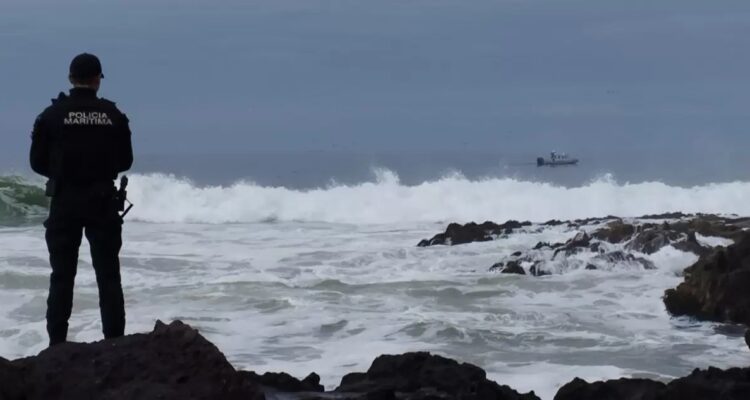 A 6 días desde su desaparición: continúa búsqueda de hombre extraviado en playa de Pichicuyín