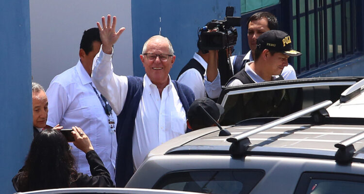 Justicia peruana revoca impedimento de salida a expresidente Pedro Pablo Kuczynski