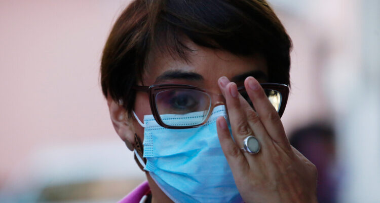 Corte de Santiago confirma expulsión de Karina Oliva y otros seis militantes de Comunes