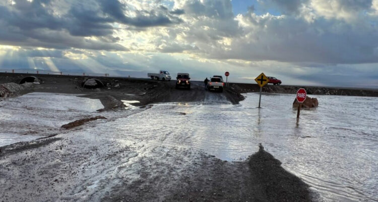 Localidades de Lasana y Chiu Chiu son las más afectas por las lluvias en la región de Antofagasta
