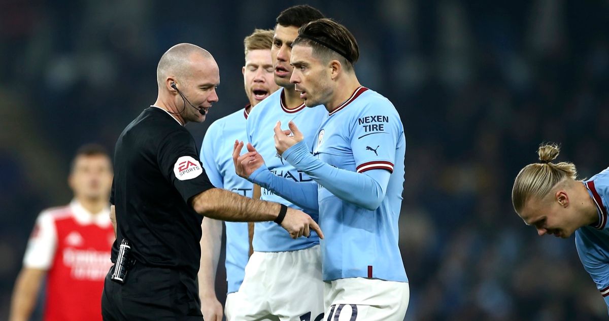 El Manchester City vuelve a estar en problemas por líos financieros.