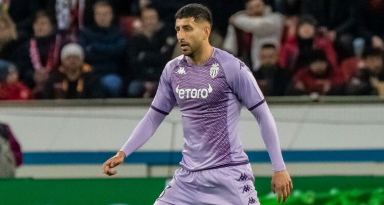 Guillermo Maripán se llenó de elgios por su actuación en Europa League