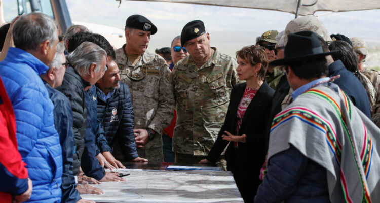 Chile para los chilenos reacciones de medios extranjeros ante despliegue militar al norte del país