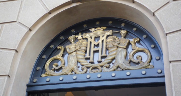 Hacienda realizó 1era licitación de bonos de 2023 y señala demanda “casi tres veces” superior a oferta