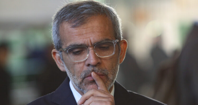 Ministro de Justicia reabre debate por reforma al sistema de notarios: “Es impostergable”