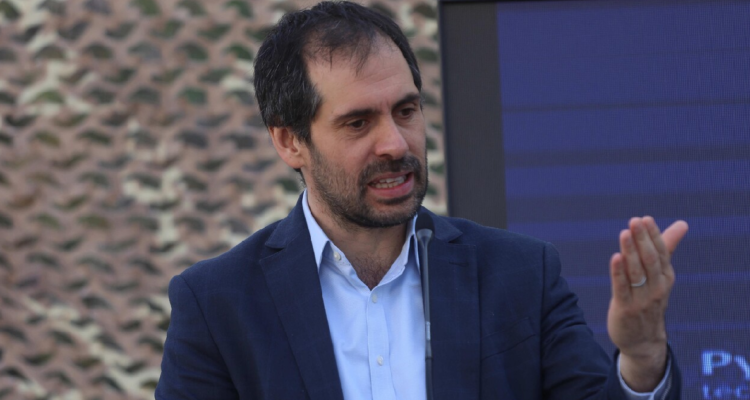 Ministro Grau sobre regulación de la industria forestal: “Tiene que haber una relación armónica”