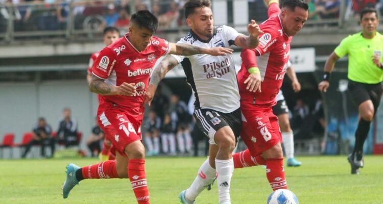 DT de Ñublense pide la suspensión del duelo ante Colo Colo por incendios