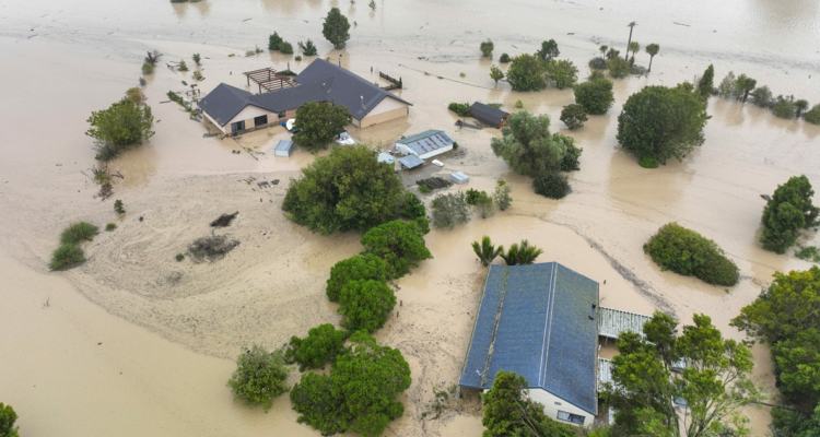 Imagen de las inundaciones provocadas por el ciclón Gabrielle en Awatoto, cerca de la ciudad de Napier, Nueva Zelanda.