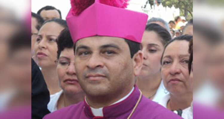 Obispo condenado a cárcel por régimen de Nicaragua