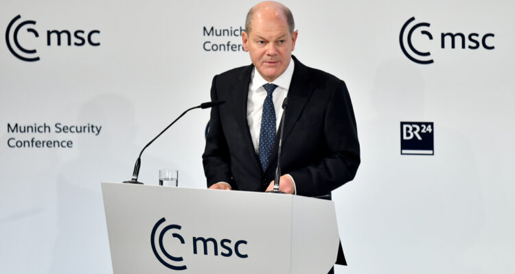 Olaf Scholz ante Múnich En Ucrania nos espera una guerra larga