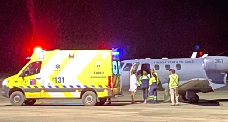 Rescatan a niño con asfixia desde mar de Quellón