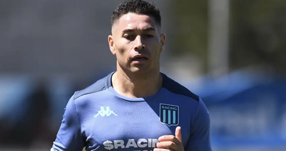 Óscar Opazo vive complicado escenario en Racing: “No dio el peso”