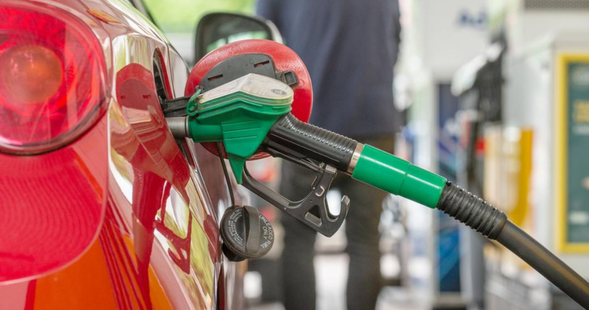 Parlamento Europeo aprueba prohibición de vehículos a gasolina y diésel en 2035
