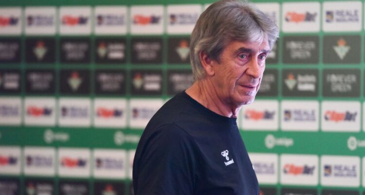 Pellegrini despejó los rumores sobre una posible salida del Betis en junio