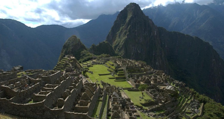 Gobierno del Perú aspira a dejar atrás la crisis y busca reabrir Machu Picchu desde este miércoles