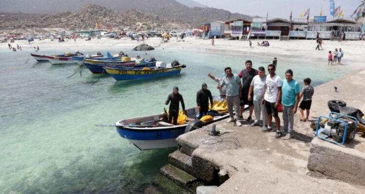 Los buzos que hallaron cuerpo de menor perdido hace un mes en playa de Coquimbo