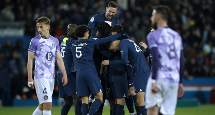 PSG sacó una excelente victoria ante Toulouse.