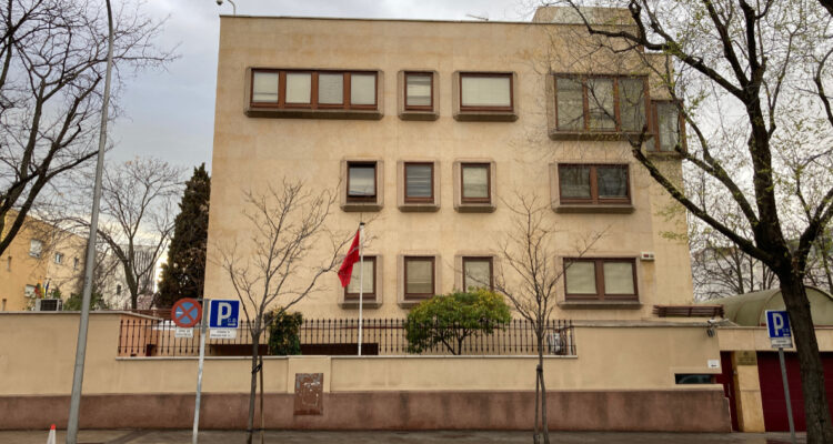 Hombre se quema a lo bonzo frente a Consulado de Marruecos en Madrid