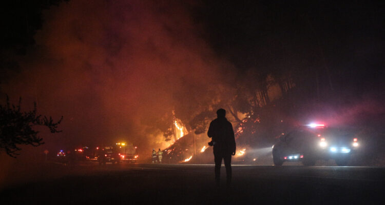 Reconstrucción de Santa Juana autoridades y empresas abordan Plan Comunal ante incendios forestales