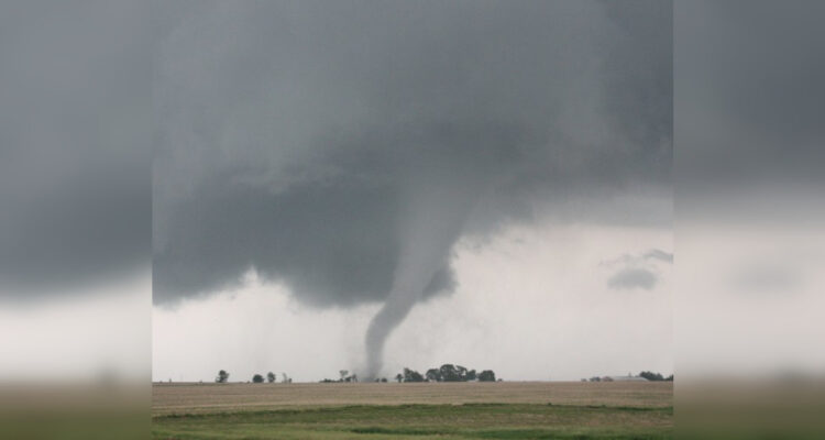 Registran enorme remolino en Paihuano en la zona cordillerana de la región de Coquimbo