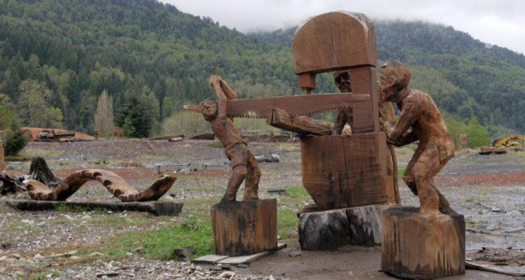 Reserva Huilo Huilo: la faena maderera que se convirtió en ícono del turismo sostenible en Chile