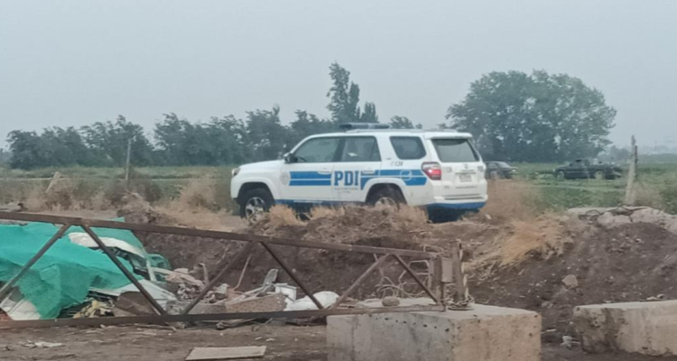 Vehículo de la PDI en Rinconada de Maipú