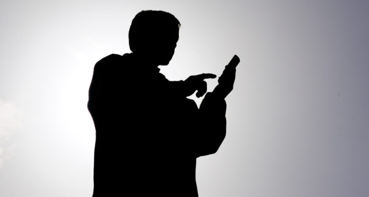 Empresas de telecomunicaciones aúnan esfuerzos para reparar las antenas dañadas por incendios