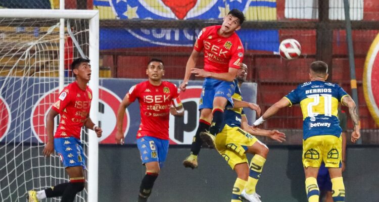 Unión Española y Everton repartieron puntos en Santa Laura.