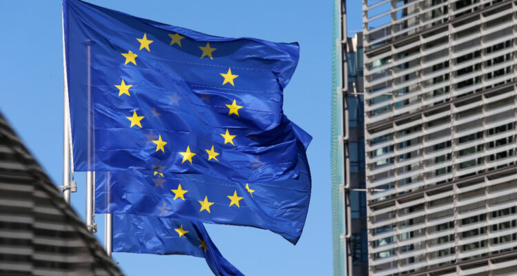 Unión Europea agrega a Rusia y Costa Rica a su ‘lista negra’ de paraísos fiscales