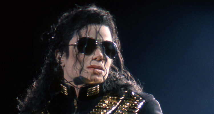 Parte del catálogo musical de Michael Jackson se vendería en millonaria cifra