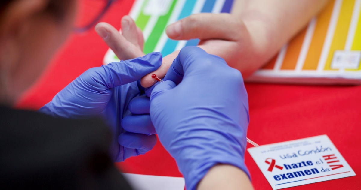 30% de los test de VIH en la RM han sido positivos