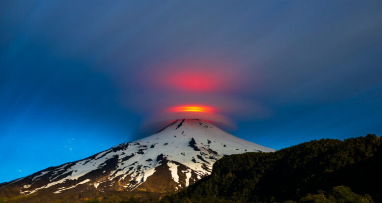 Advierten aumento de actividad en el volcán Villarrica durante el fin de semana