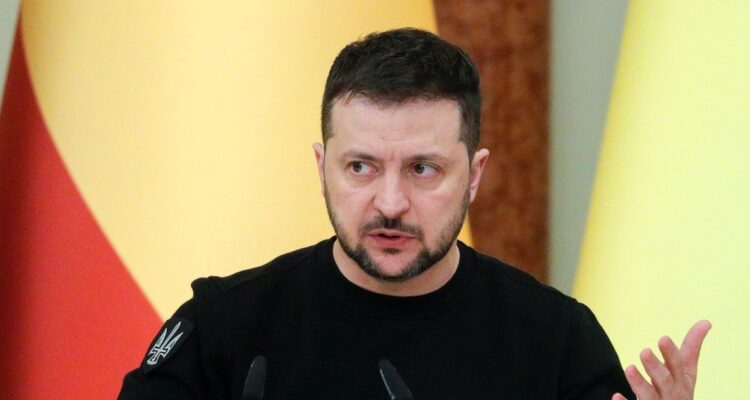 Zelenski asegura que la paz se restablecerá cuando se devuelva Crimea a Ucrania