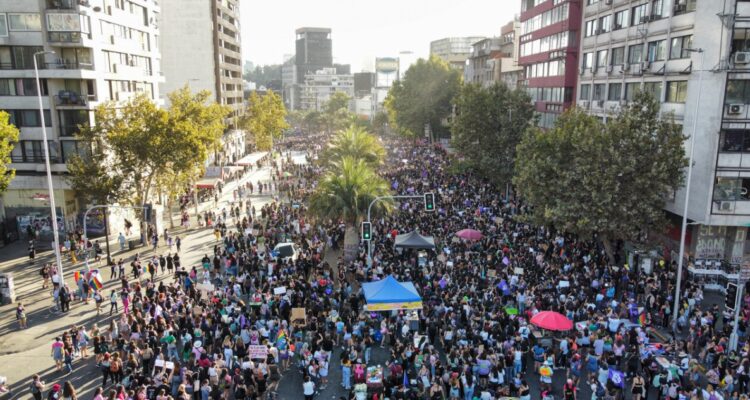 8M 2023: movilizaciones a lo largo de Chile conmemoran el Día de la Mujer