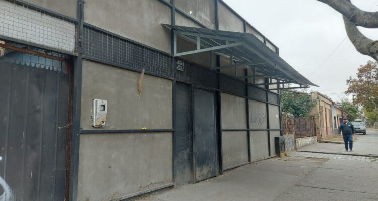 After irregular en calle Brasil de Concepción